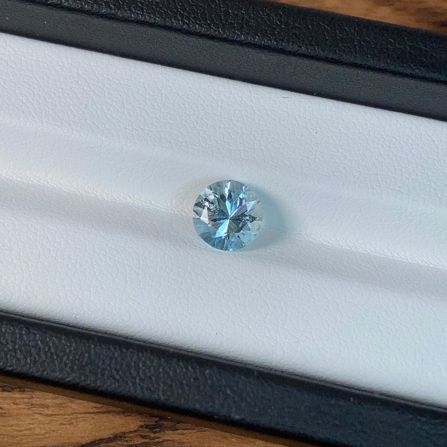 1.78 Carat Blue Topaz 托帕石