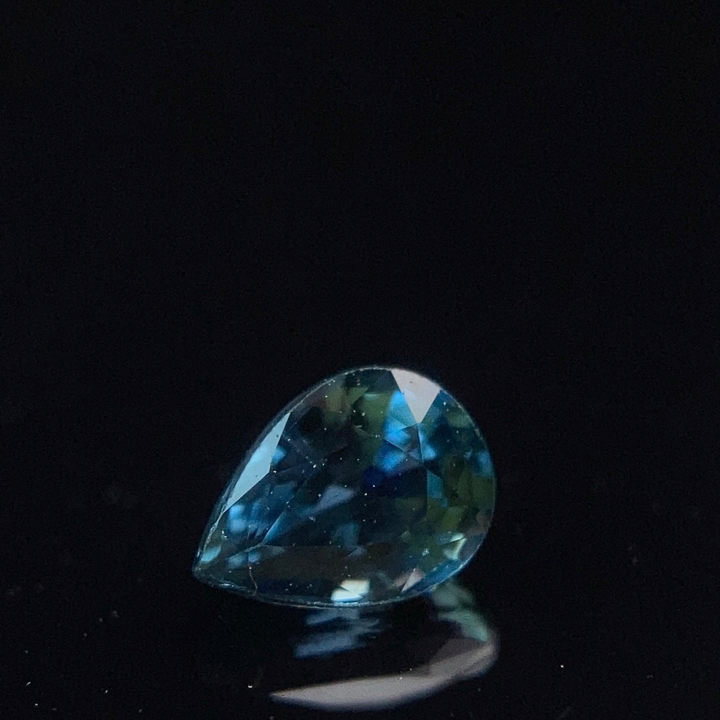 0.23 Carat Sapphire 藍寶石 (經熱處理)