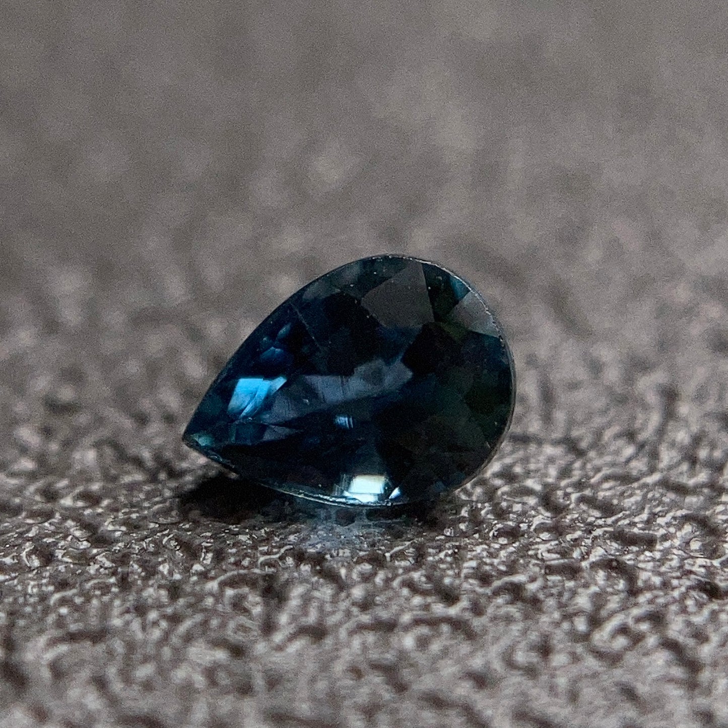 0.23 Carat Sapphire 藍寶石 (經熱處理)