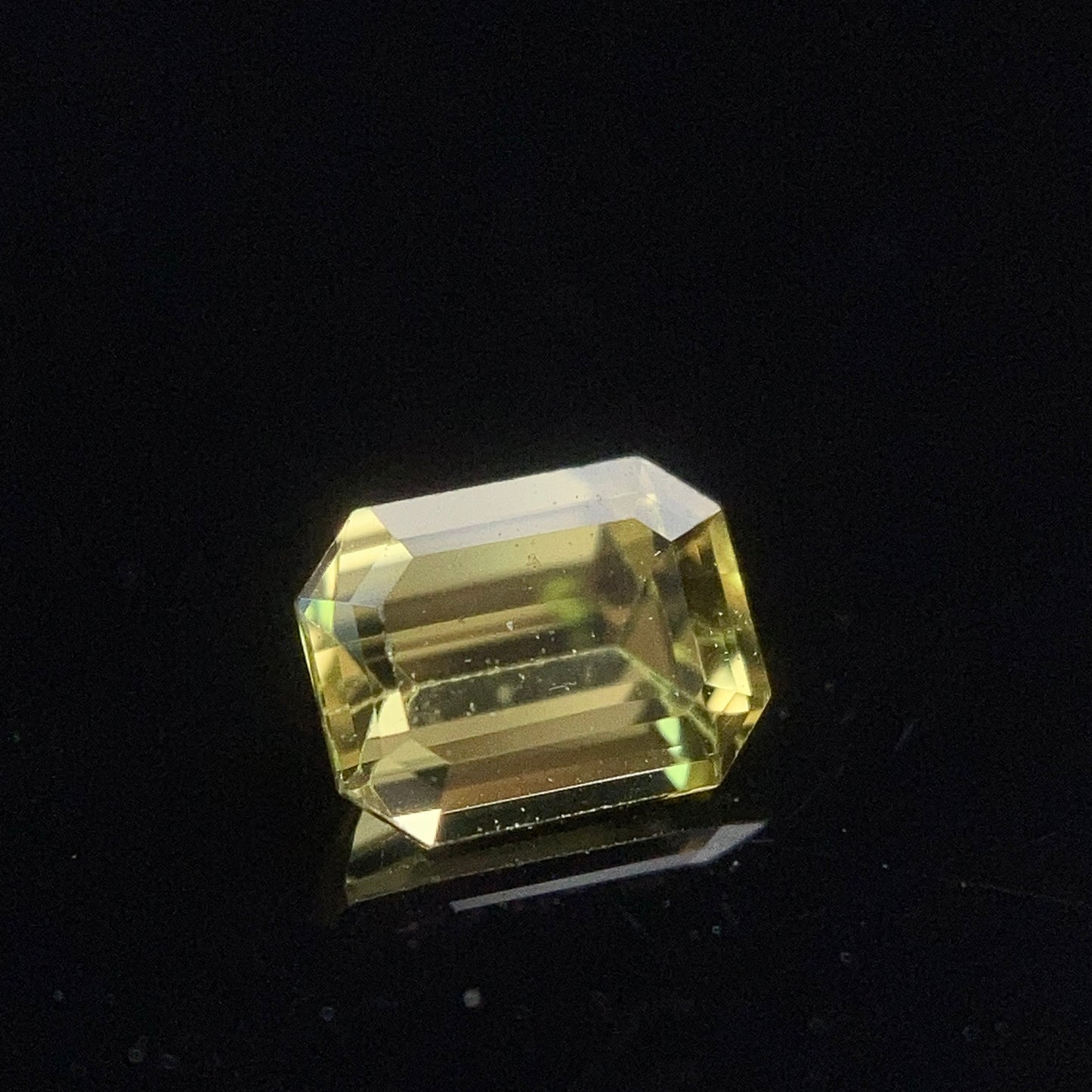 0.24 Carat Sapphire 黃色藍寶石