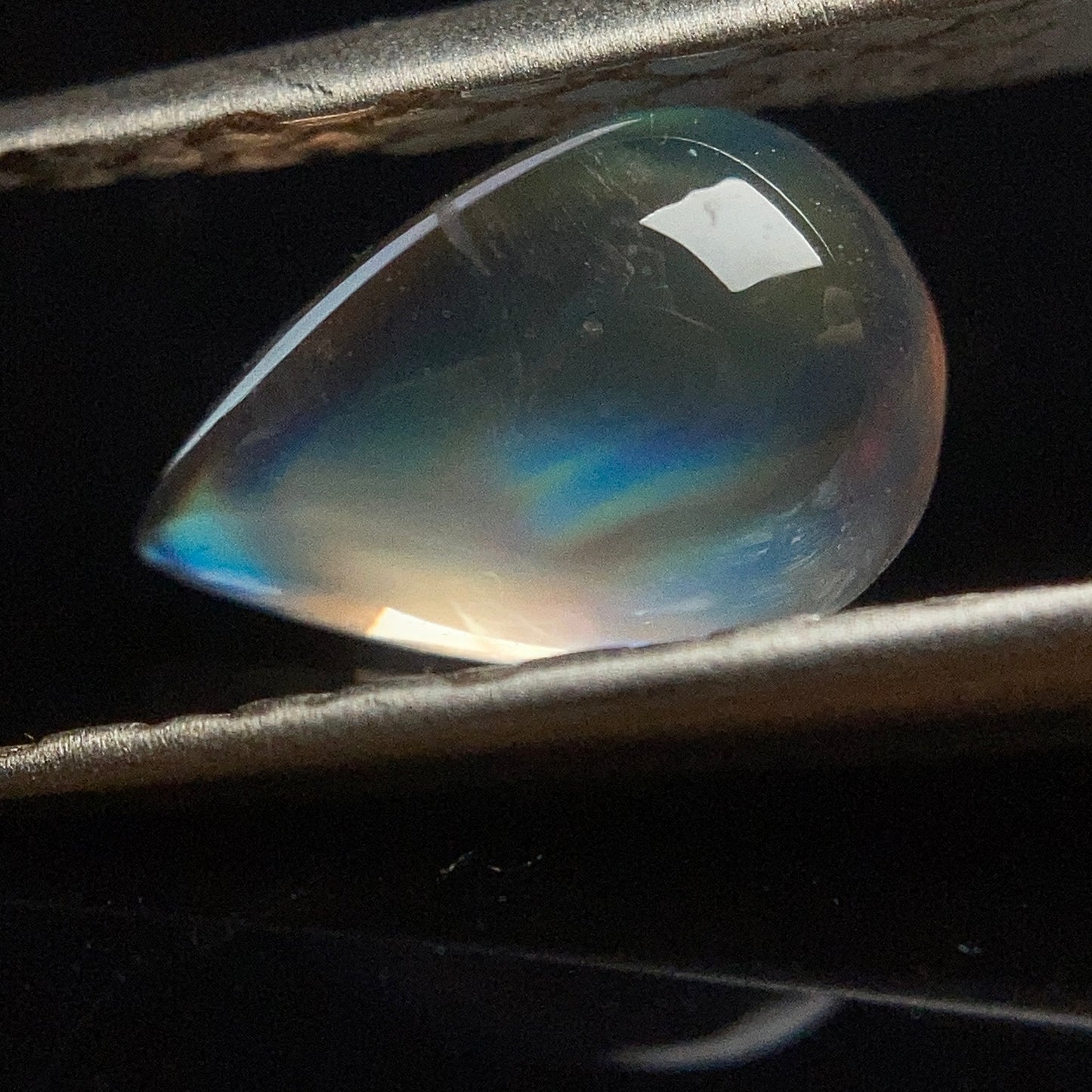 1.45 Carat Rainbow Moonstone 彩虹月亮石