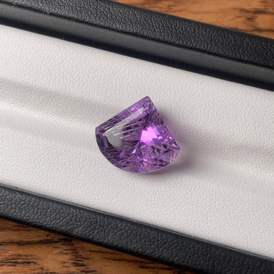 7.66 Carat Amethyst 花式切割紫水晶