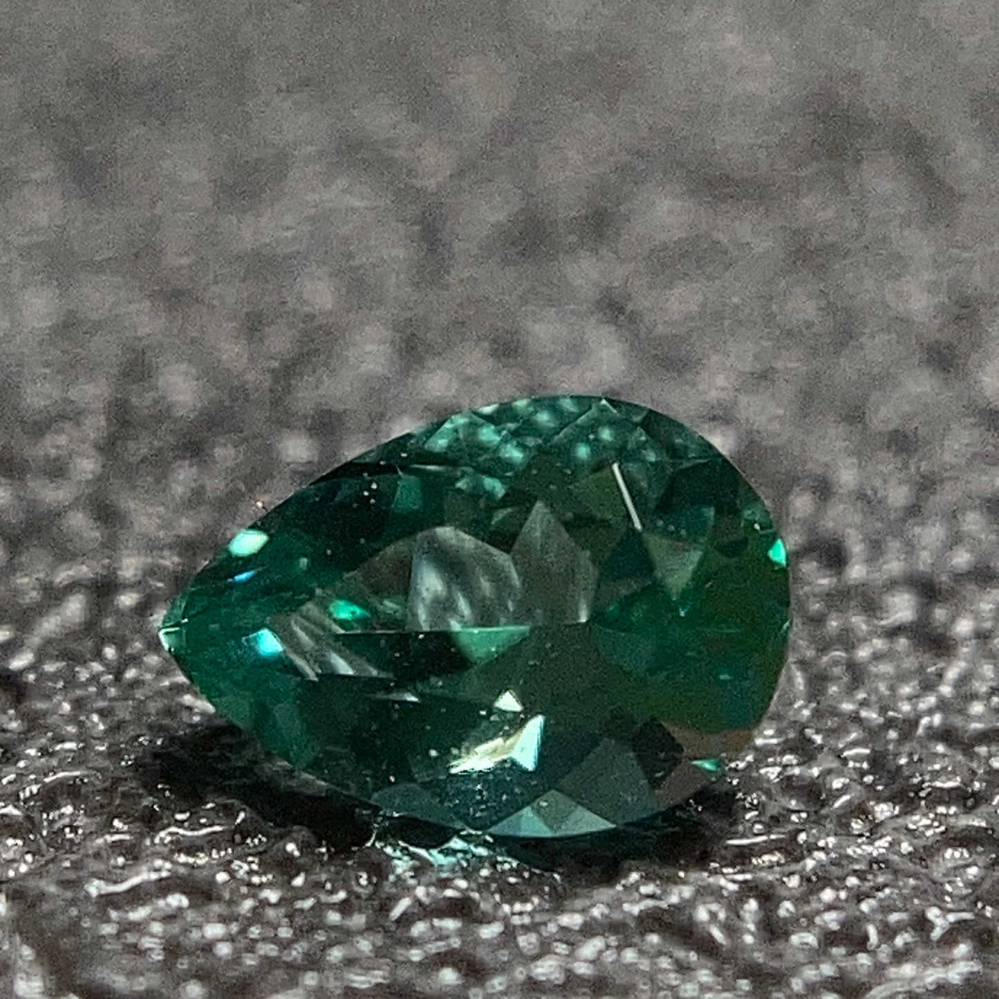 0.11 Carat Emerald 祖母綠